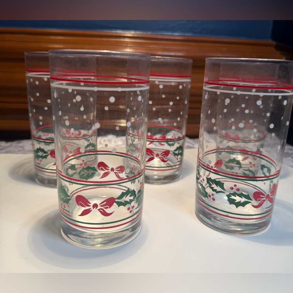 Vintage Set of 5 Caprice Holly Berry Bow High Ball Glass Barware, Christmas